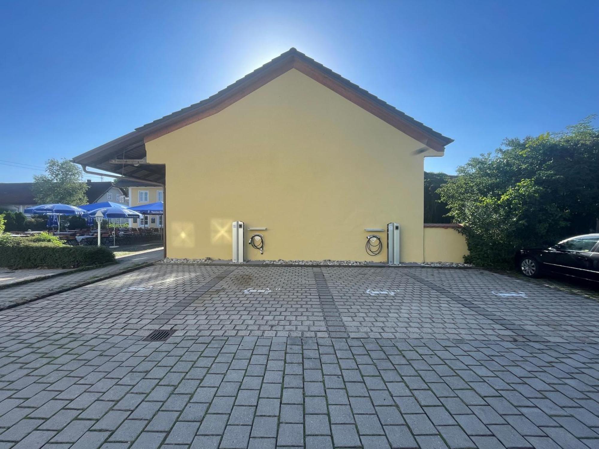 Hotel Alter Wirt Халбергмос Екстериор снимка