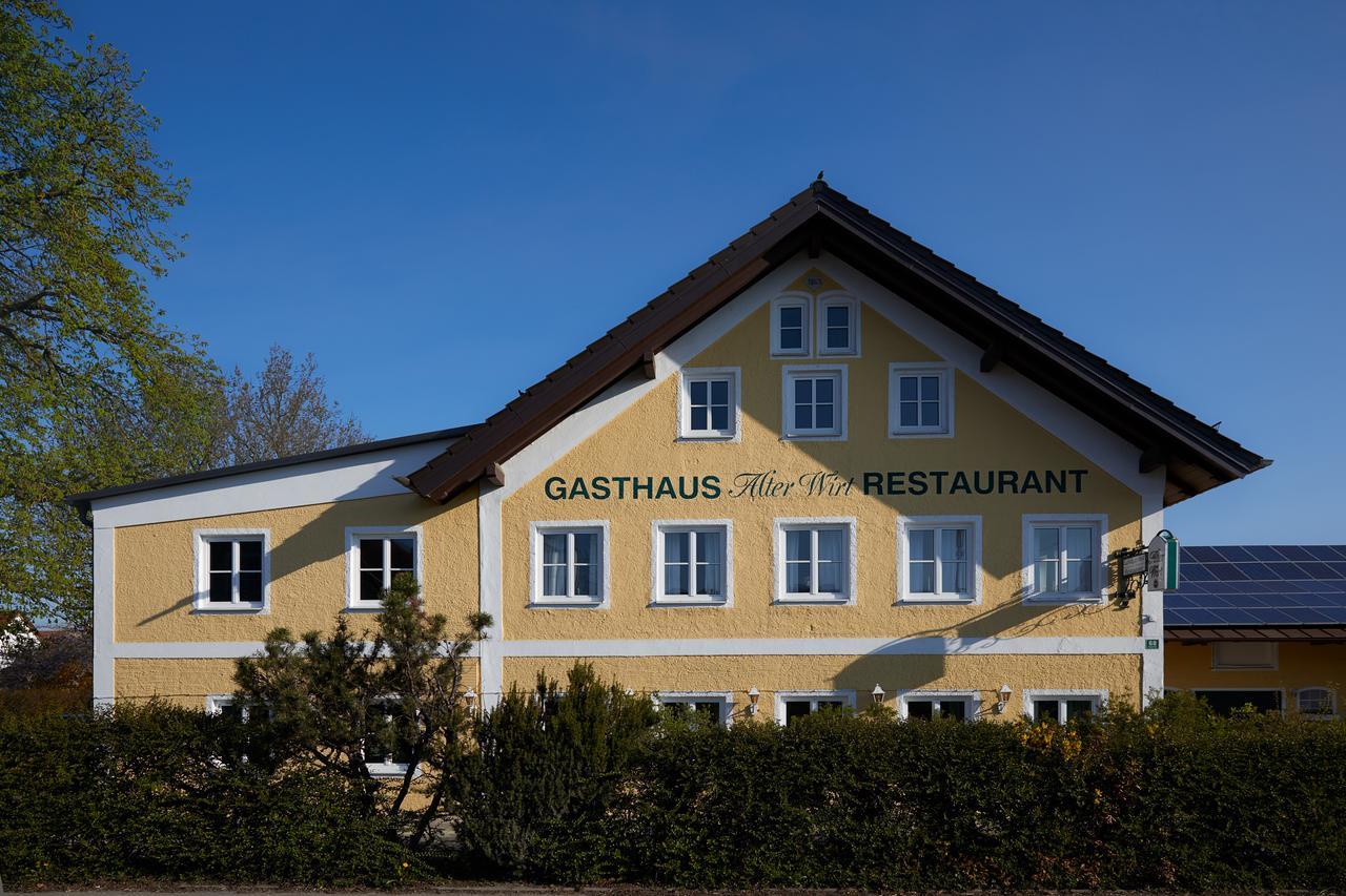 Hotel Alter Wirt Халбергмос Екстериор снимка