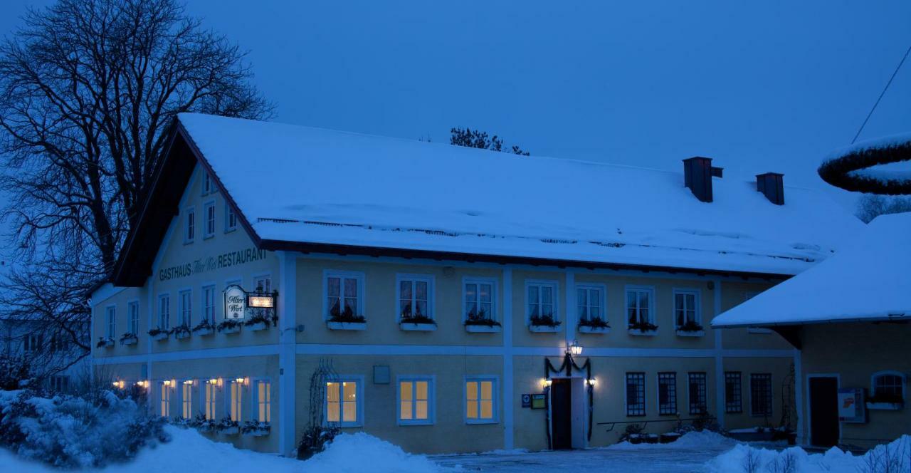 Hotel Alter Wirt Халбергмос Екстериор снимка